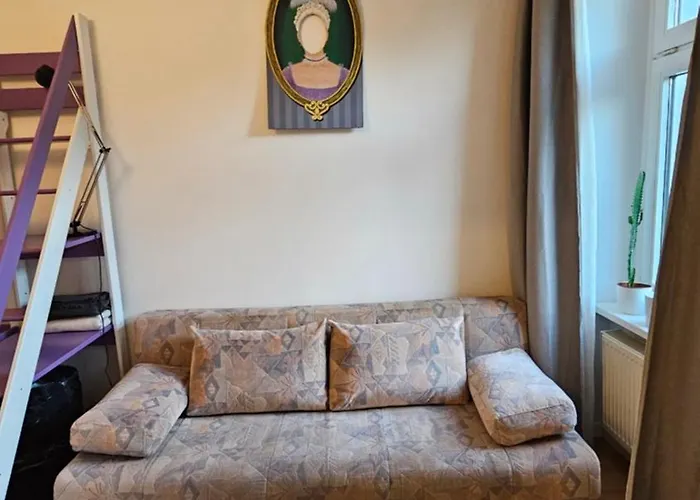 Everyday - Calling Apartman Berlin