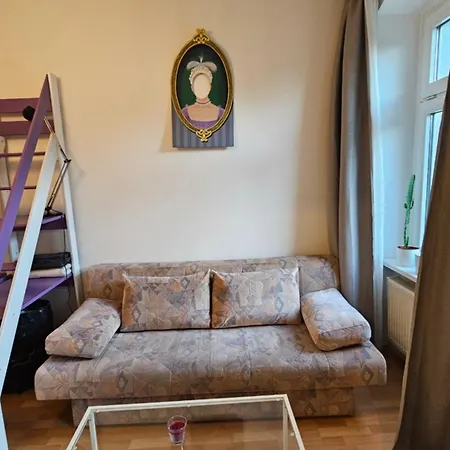 Everyday - Calling Appartement Berlin