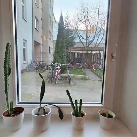 Apartment Everyday - Calling Berlin